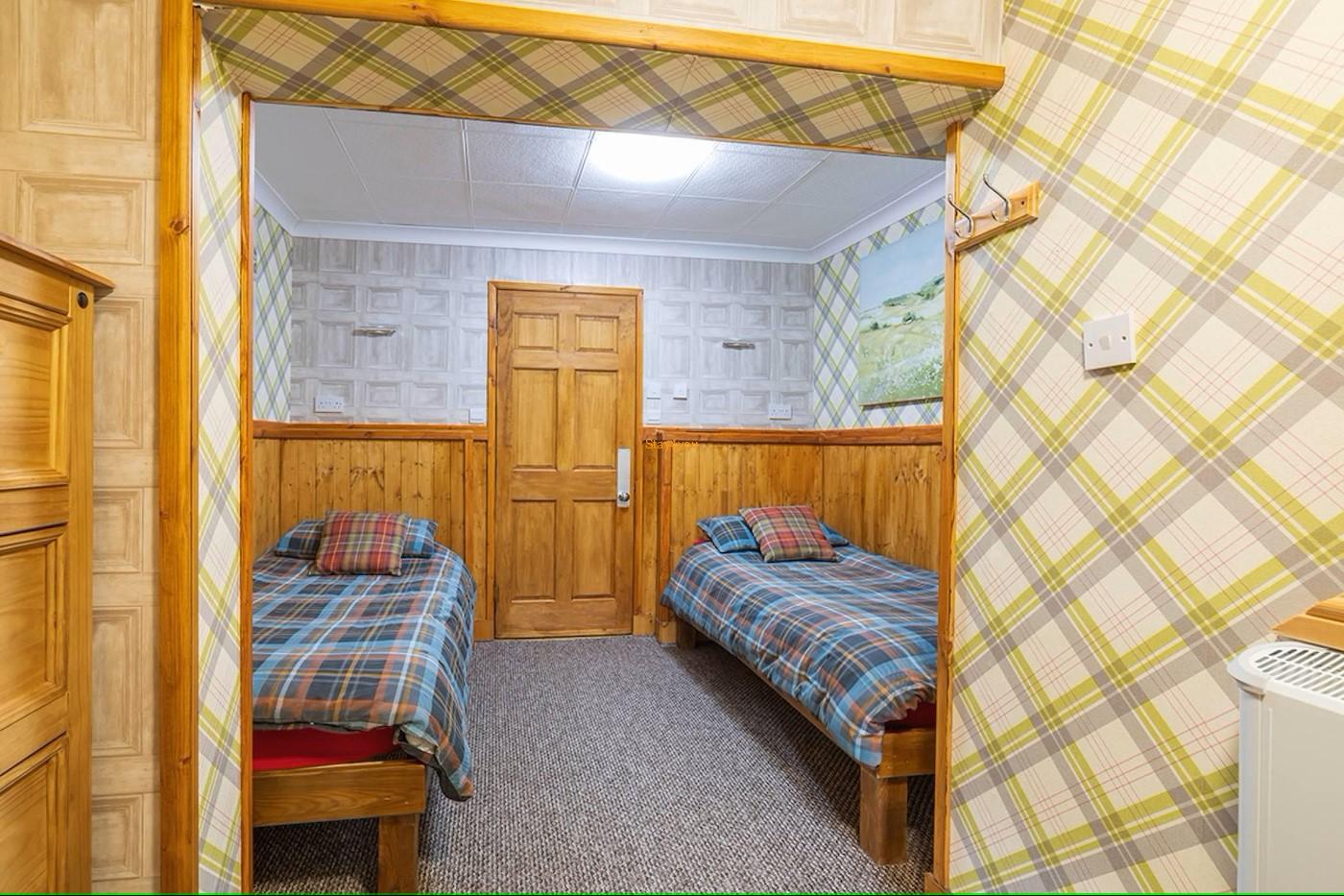 Country Inn For Sale Loch Ness Highland Scotland | Tourism - Front of Property