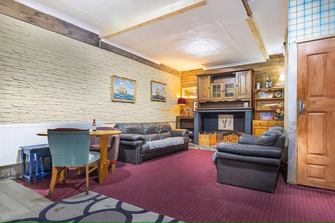 Country Inn For Sale Loch Ness Highland Scotland | Tourism - Front of Property