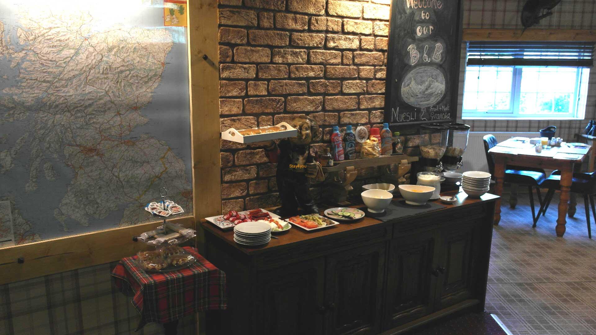 Country Inn For Sale Loch Ness Highland Scotland | Tourism - Front of Property